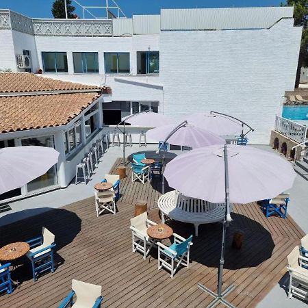 涅柔斯酒店 Paphos 外观 照片