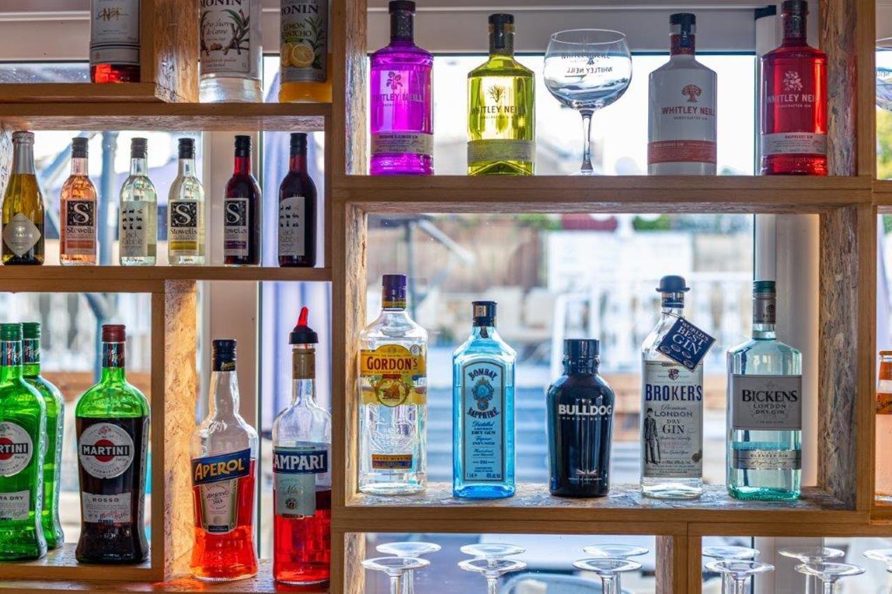 涅柔斯酒店 Paphos 外观 照片