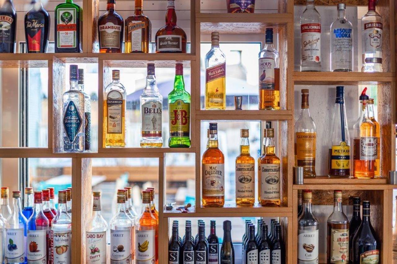 涅柔斯酒店 Paphos 外观 照片