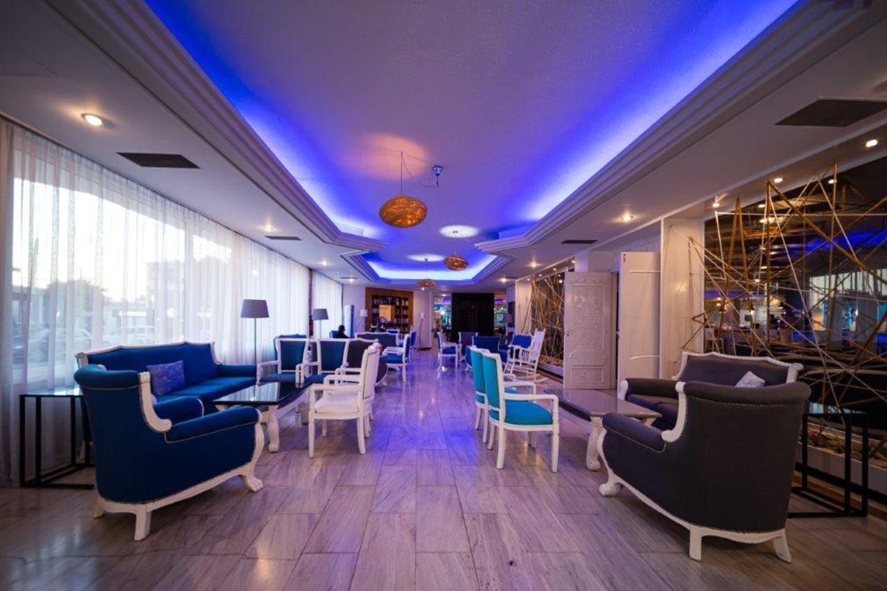 涅柔斯酒店 Paphos 外观 照片