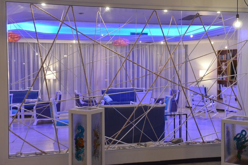 涅柔斯酒店 Paphos 外观 照片