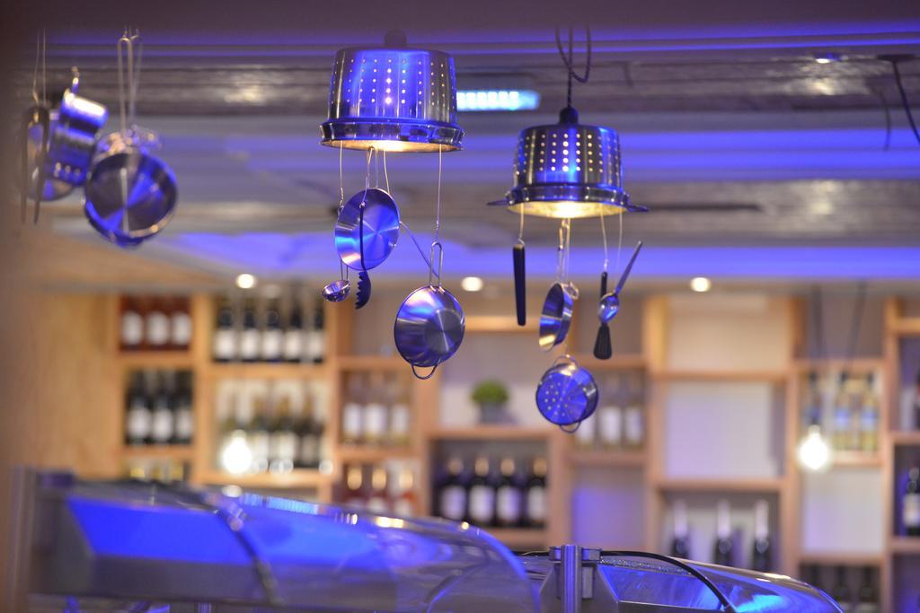 涅柔斯酒店 Paphos 外观 照片